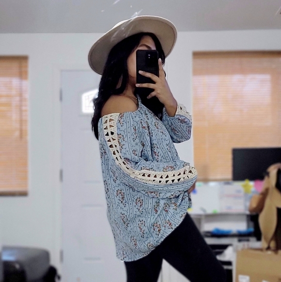 LOVE STORY OFF SHOULDER TUNIC TOP - Picture 2 of 15